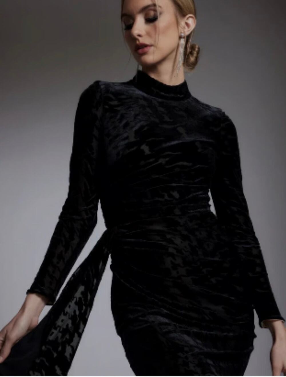 Dress the Population Women's Fawn Bodycon Mini Dress in Black. Size S. NWOT